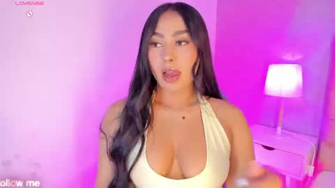 Snapshot of cameliaa_smiith chatting on June 26, 2026, 3:44 am Camelia Smith online show from June 26, 2026, 3:44 am