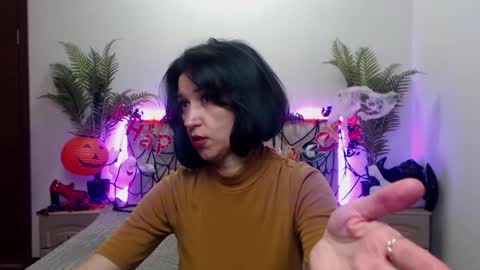 Snapshot of cameronenns chatting on October 21, 2025, 12:39 pm Cameronenns online show from October 21, 2025, 12:39 pm