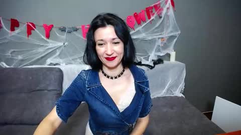 Snapshot of cameronenns chatting on October 25, 2025, 6:43 am Cameronenns online show from October 25, 2025, 6:43 am