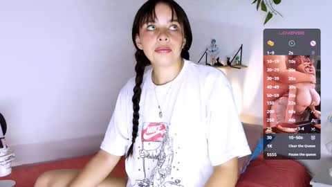 Snapshot of cami_casti777 chatting on November 11, 2025, 9:31 am trini-1000 online show from November 11, 2025, 9:31 am