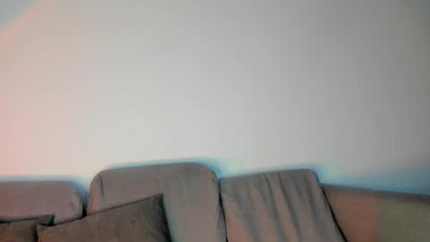   online show from October 27, 2025, 10:36 pm