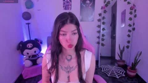 CAMI  online show from October 14, 2025, 10:32 pm