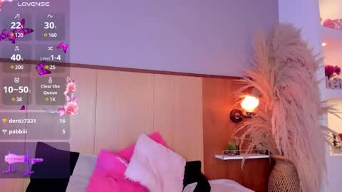 Snapshot of camiestrada chatting on February 7, 2025, 11:55 pm camiestrada online show from February 7, 2025, 11:55 pm