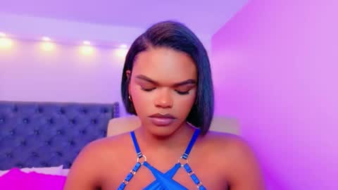 Snapshot of camiestrada chatting on September 12, 2025, 2:11 am camiestrada online show from September 12, 2025, 2:11 am