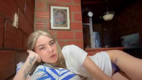 Snapshot of camii19y chatting on October 13, 2025, 9:26 pm camii19y online show from October 13, 2025, 9:26 pm