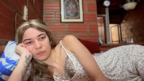 Snapshot of camii19y chatting on November 19, 2025, 5:46 pm camii19y online show from November 19, 2025, 5:46 pm