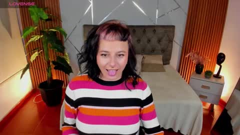 Cami online show from October 18, 2025, 5:10 am