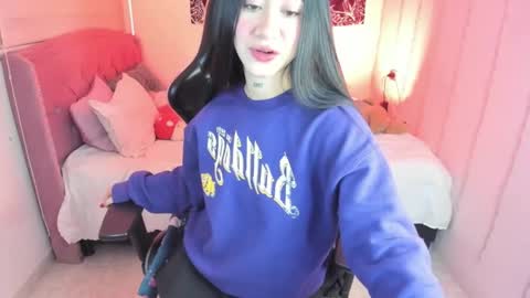 camila online show from October 6, 2025, 5:43 pm