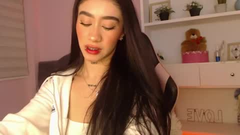 camila online show from April 28, 2026, 6:13 pm