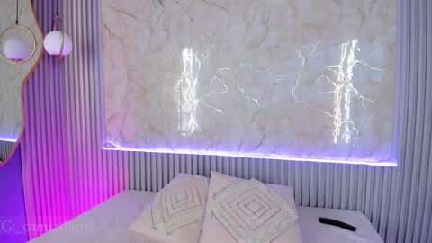 Cami online show from September 22, 2025, 11:56 am