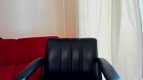 Snapshot of camila_berk chatting on December 5, 2024, 6:00 pm Cami online show from December 5, 2024, 6:00 pm