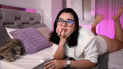 Camila buitrago online show from September 30, 2025, 10:59 pm