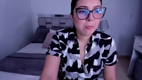 Camila buitrago online show from May 16, 2026, 10:52 pm