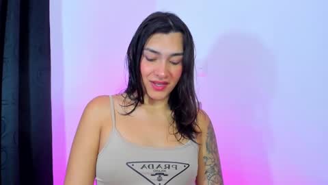 Snapshot of camila_coxx chatting on December 1, 2024, 5:35 pm s online show from December 1, 2024, 5:35 pm