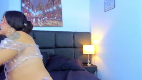 Snapshot of camila_coxx chatting on January 17, 2025, 11:59 am s online show from January 17, 2025, 11:59 am