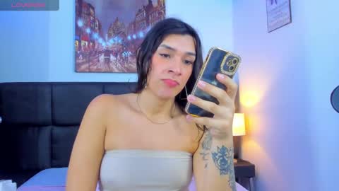 Snapshot of camila_coxx chatting on February 3, 2025, 12:03 pm s online show from February 3, 2025, 12:03 pm