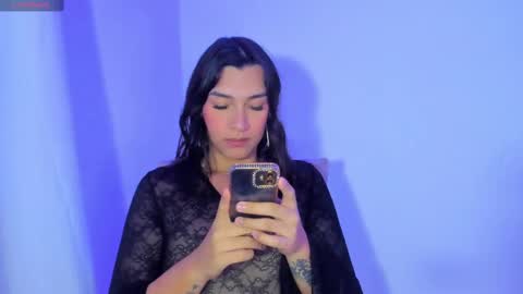 Snapshot of camila_coxx chatting on February 11, 2025, 4:11 am s online show from February 11, 2025, 4:11 am