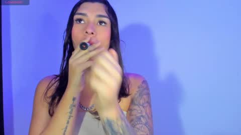 Snapshot of camila_coxx chatting on February 15, 2025, 2:26 am s online show from February 15, 2025, 2:26 am