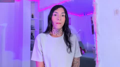  s online show from October 10, 2025, 12:20 am