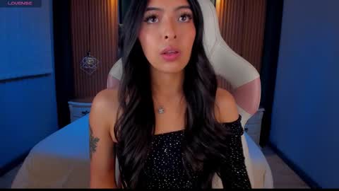 Camila online show from September 19, 2025, 3:52 am