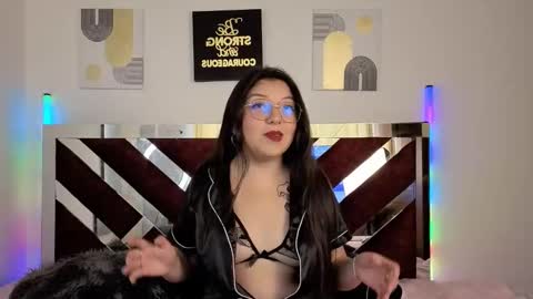 Snapshot of camila_eclipse chatting on October 24, 2025, 1:18 pm camila_eclipse online show from October 24, 2025, 1:18 pm