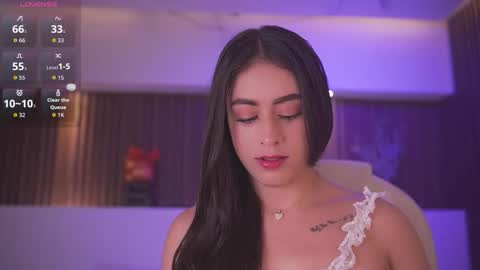 camila_martinez9 online show from February 13, 2026, 11:28 am