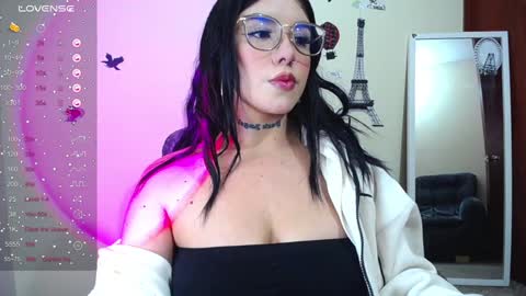 Cami online show from January 22, 2025, 3:29 pm