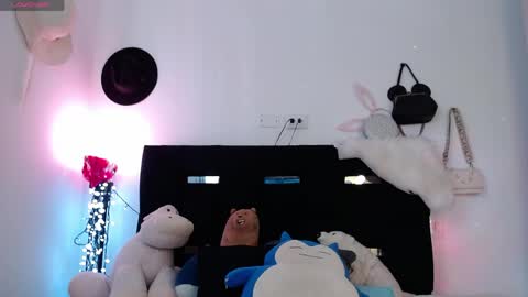 camila_torresss online show from May 13, 2026, 8:06 pm