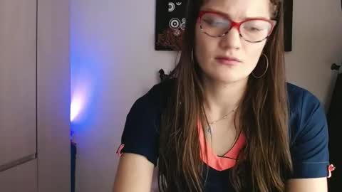 Camila ventura online show from November 3, 2025, 1:34 pm