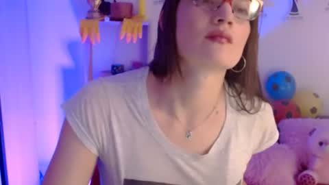 Snapshot of camila_ventura chatting on July 8, 2026, 1:15 pm Camila ventura online show from July 8, 2026, 1:15 pm