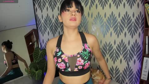 Cami  online show from February 6, 2025, 10:37 am