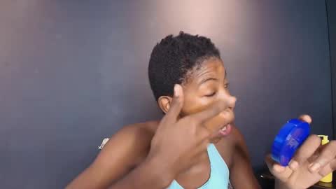 C A M I L A  online show from November 5, 2025, 1:11 pm