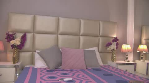 Snapshot of camilabrunette_ chatting on September 29, 2025, 7:51 pm Aura Rey online show from September 29, 2025, 7:51 pm