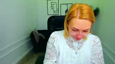 Snapshot of camilafatem chatting on September 9, 2025, 7:57 pm camilafatem online show from September 9, 2025, 7:57 pm