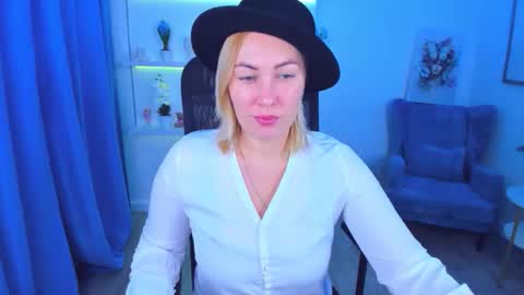Snapshot of camilafatem chatting on September 14, 2025, 11:53 am camilafatem online show from September 14, 2025, 11:53 am