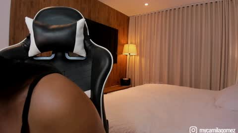 Camila online show from October 9, 2025, 1:14 am