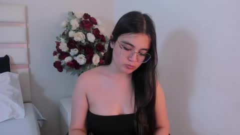 Camila online show from January 28, 2025, 2:43 am