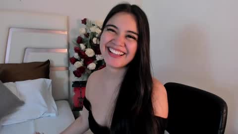 Camila online show from March 10, 2025, 11:06 pm