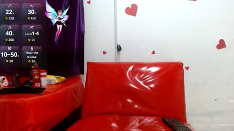 Camila online show from December 3, 2025, 7:01 pm