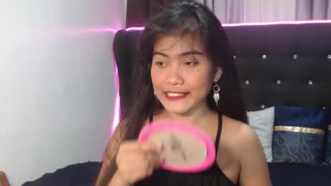 camilla_morena online show from October 2, 2025, 5:25 am