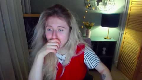 camilladreamer online show from March 29, 2026, 2:11 am