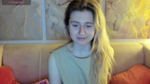 camilladreamer online show from April 18, 2026, 11:38 pm