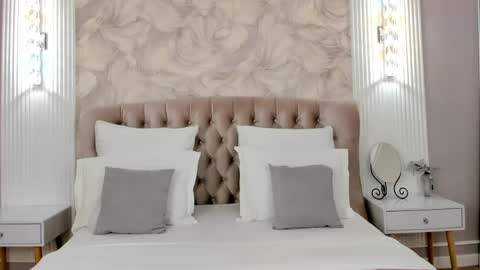 Camilla online show from March 6, 2026, 3:36 am