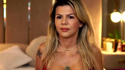 Camy online show from January 11, 2026, 4:23 pm