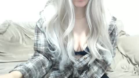 CamilleBunny online show from January 14, 2026, 4:29 am