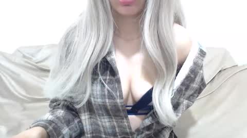 CamilleBunny online show from April 9, 2026, 2:33 am