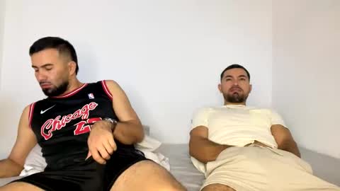 camilor_30 online show from December 4, 2025, 9:51 am