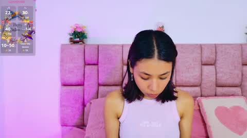 Snapshot of camiluxe chatting on October 24, 2025, 12:45 pm camiluxe online show from October 24, 2025, 12:45 pm