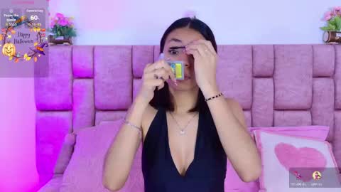 Snapshot of camiluxe chatting on October 27, 2025, 12:53 pm camiluxe online show from October 27, 2025, 12:53 pm