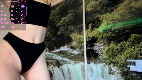 camladylux online show from April 8, 2026, 10:43 pm